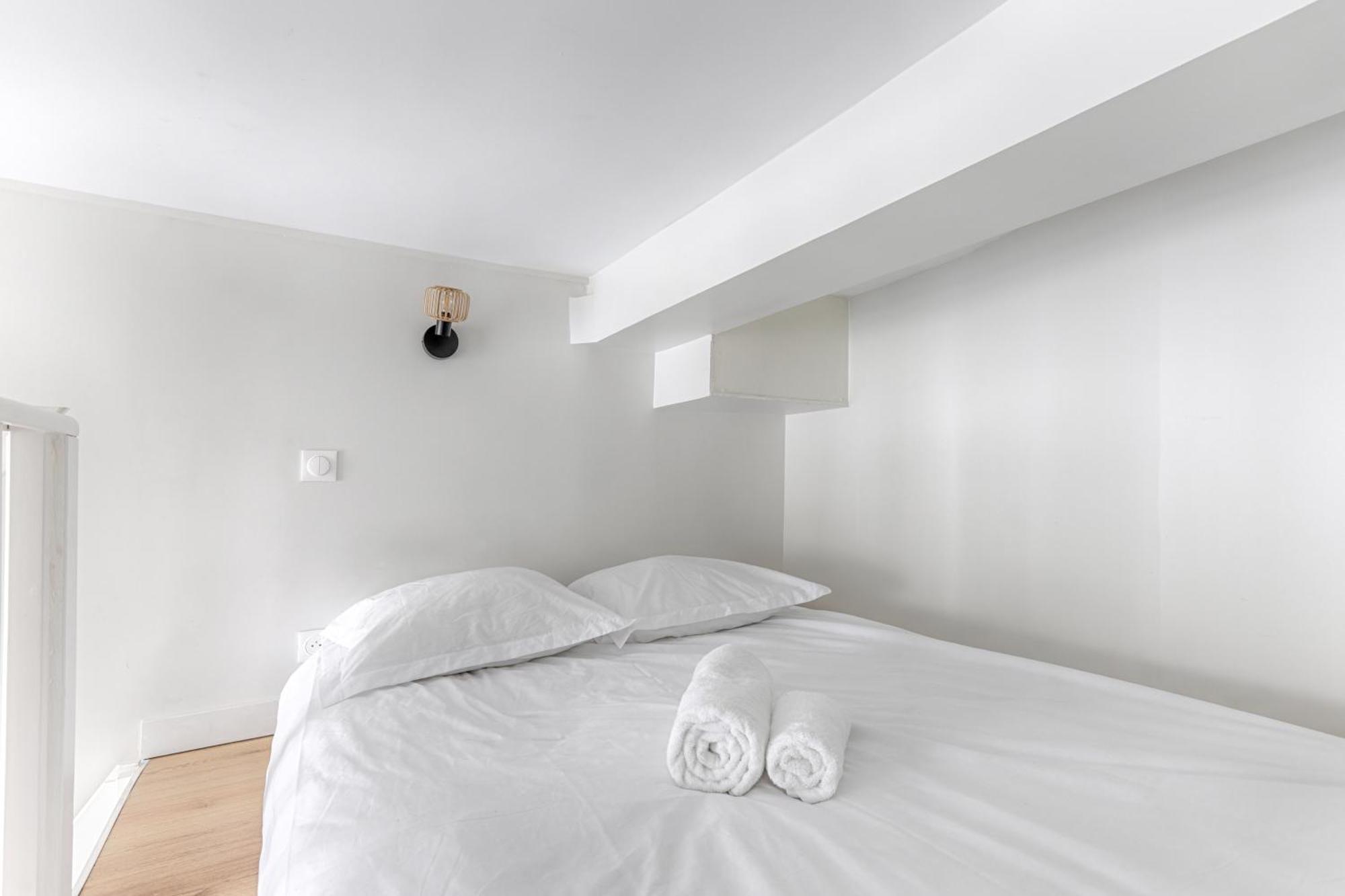 Loft De Charme An Coeur Des Batignolles Appartement Parijs